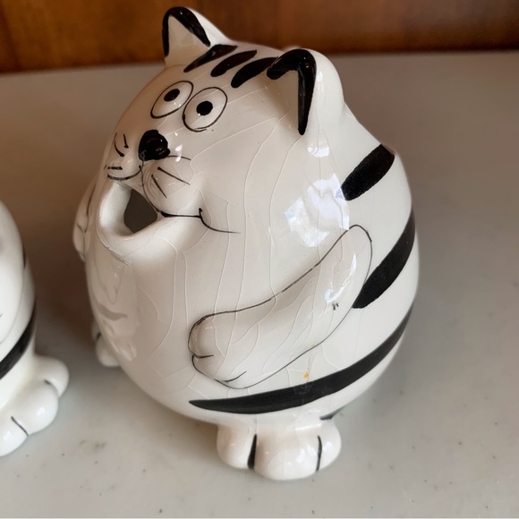 Pier 1- Fat Cat Sugar Creamer Salt Pepper Black & White Striped Cats 4 Piece - Picture 14 of 14